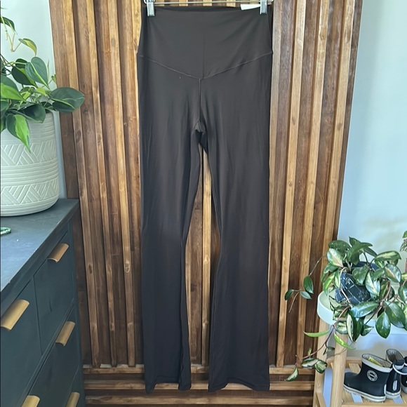 OFFLINE by Aerie Real Me XTRA High Waisted Bootcut Legging. Size L long - Picture 1 of 7